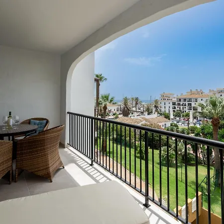 Duquesa Port Retreat